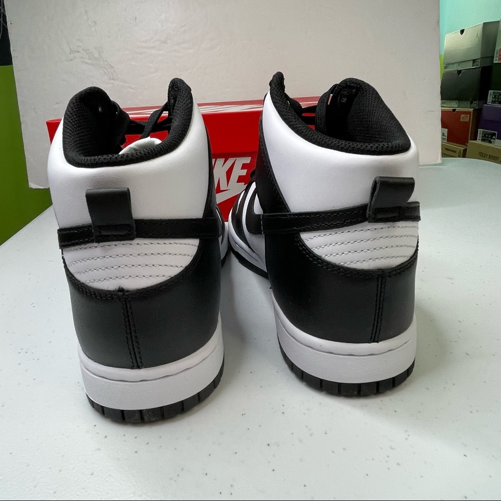 Nike Dunk High Retro Panda Mens Size 10 Sneakers - Picture 3 of 9